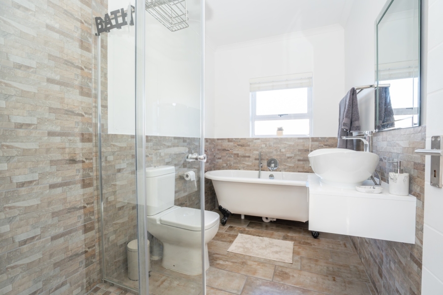 3 Bedroom Property for Sale in Shelley Point Western Cape